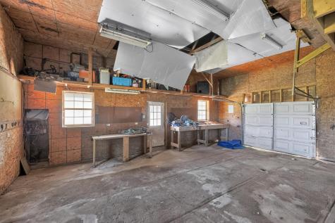 19697 Knox Lake Road Fredericktown OH 43019
