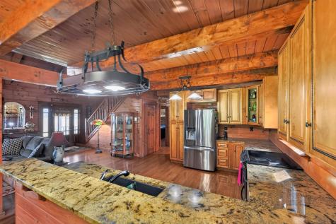 19697 Knox Lake Road Fredericktown OH 43019