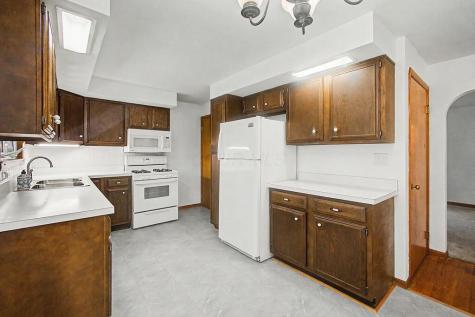 83 Mount Vernon Avenue Fredericktown OH 43019