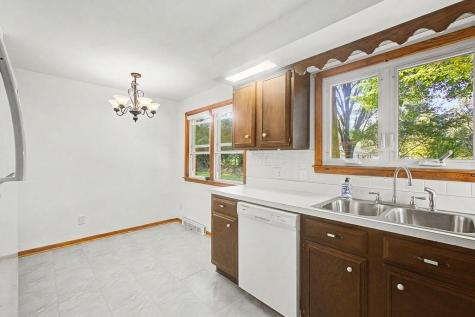 83 Mount Vernon Avenue Fredericktown OH 43019