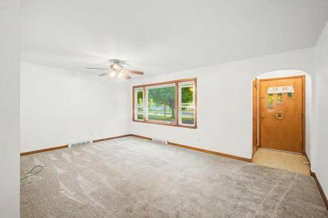 83 Mount Vernon Avenue Fredericktown OH 43019