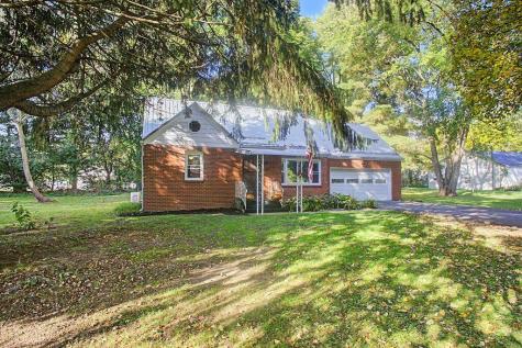 83 Mount Vernon Avenue Fredericktown OH 43019