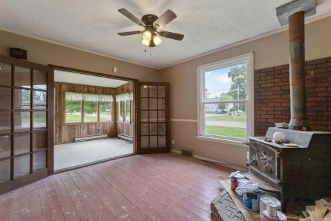 703 Grove Avenue Galion OH 44833