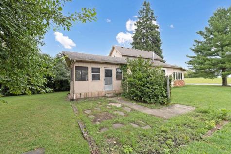 703 Grove Avenue Galion OH 44833