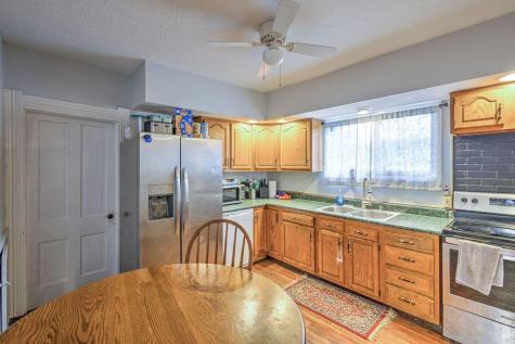 160 N Clayton Street Centerburg OH 43011