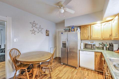 160 N Clayton Street Centerburg OH 43011