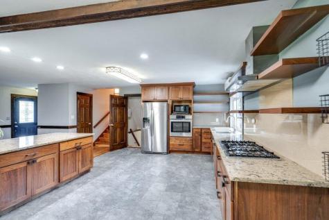 18080 Woodview Lane Fredericktown OH 43019