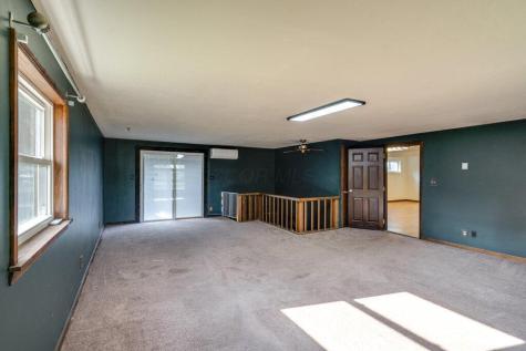 18080 Woodview Lane Fredericktown OH 43019