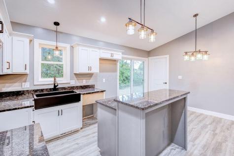 228 E Walnut Street Extension Danville OH 43014