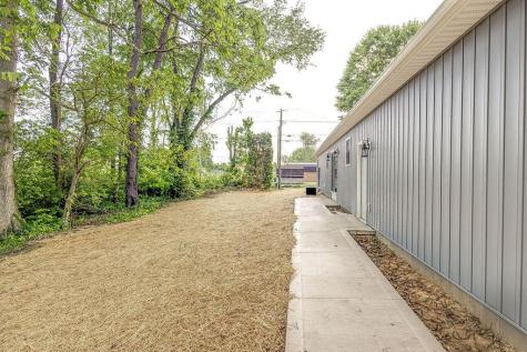 228 E Walnut Street Extension Danville OH 43014