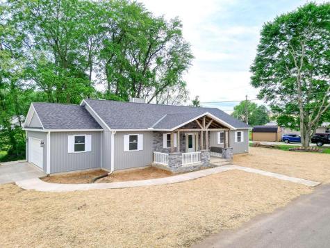 228 E Walnut Street Extension Danville OH 43014