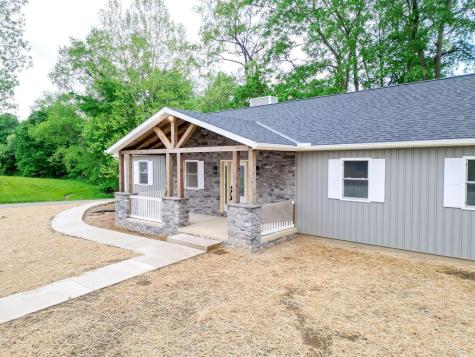 228 E Walnut Street Extension Danville OH 43014