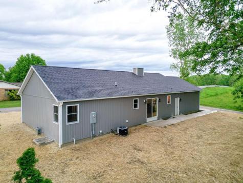 228 E Walnut Street Extension Danville OH 43014