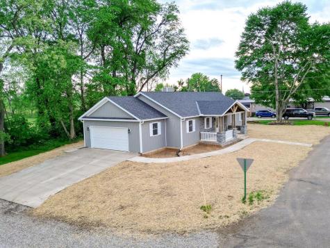 228 E Walnut Street Extension Danville OH 43014