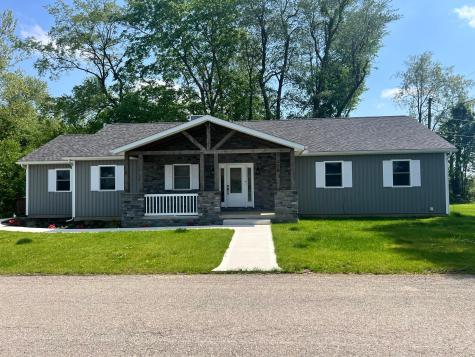 228 E Walnut Street Extension Danville OH 43014