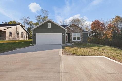 13932 Monroe Mills Road Howard OH 43028