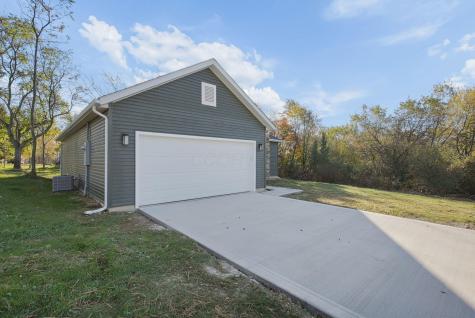 13932 Monroe Mills Road Howard OH 43028