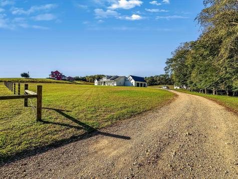 6931 Ginger Hill Road Utica OH 43080