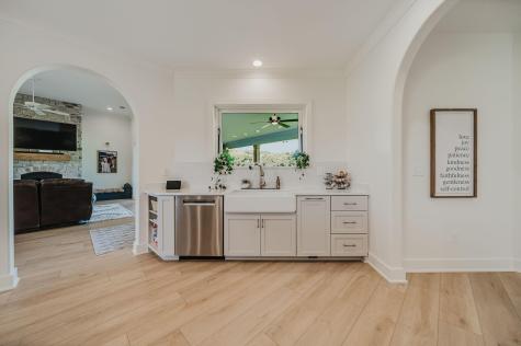 6931 Ginger Hill Road Utica OH 43080