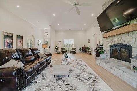 6931 Ginger Hill Road Utica OH 43080