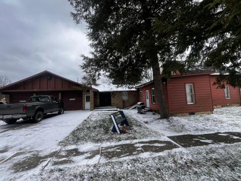 102 Cedar Street S Danville OH 43014