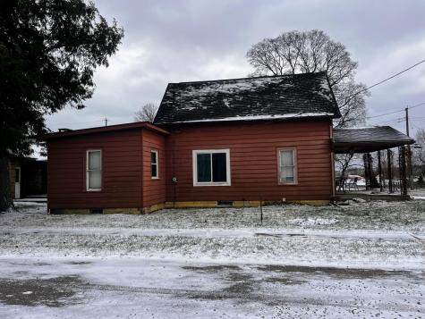 102 Cedar Street S Danville OH 43014