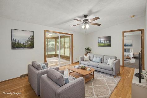 589 Floral Valley Drive W Howard OH 43028