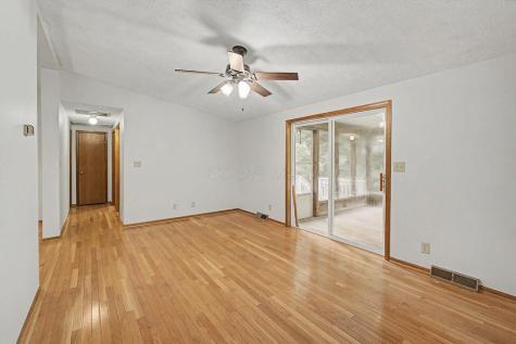 589 Floral Valley Drive W Howard OH 43028
