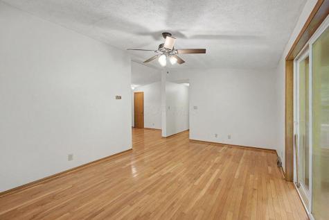 589 Floral Valley Drive W Howard OH 43028