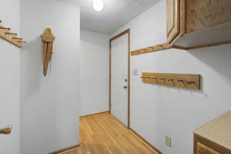 589 Floral Valley Drive W Howard OH 43028