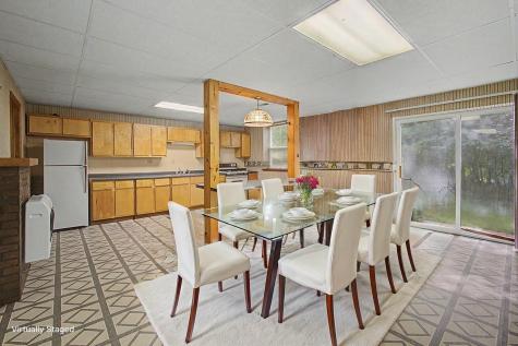 589 Floral Valley Drive W Howard OH 43028