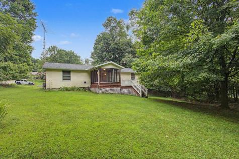 589 Floral Valley Drive W Howard OH 43028