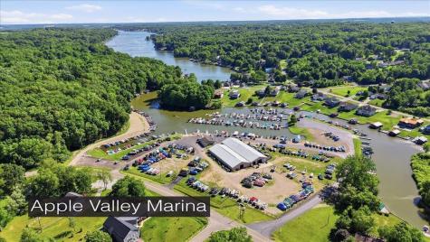 589 Floral Valley Drive W Howard OH 43028