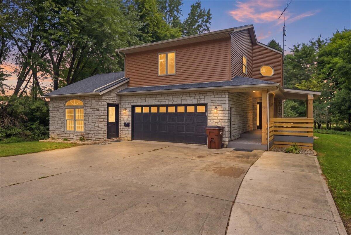 1700 Apple Valley Drive Howard OH 43028