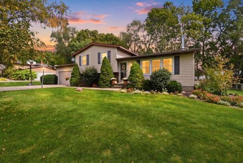 6 Susan Street Fredericktown OH 43019