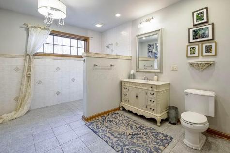 1436 Greenbrier Drive Mount Vernon OH 43050