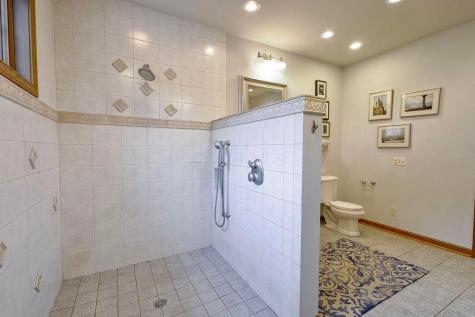 1436 Greenbrier Drive Mount Vernon OH 43050