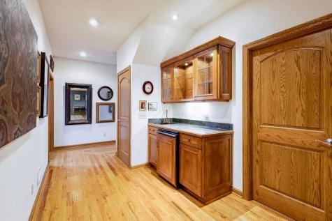 1436 Greenbrier Drive Mount Vernon OH 43050