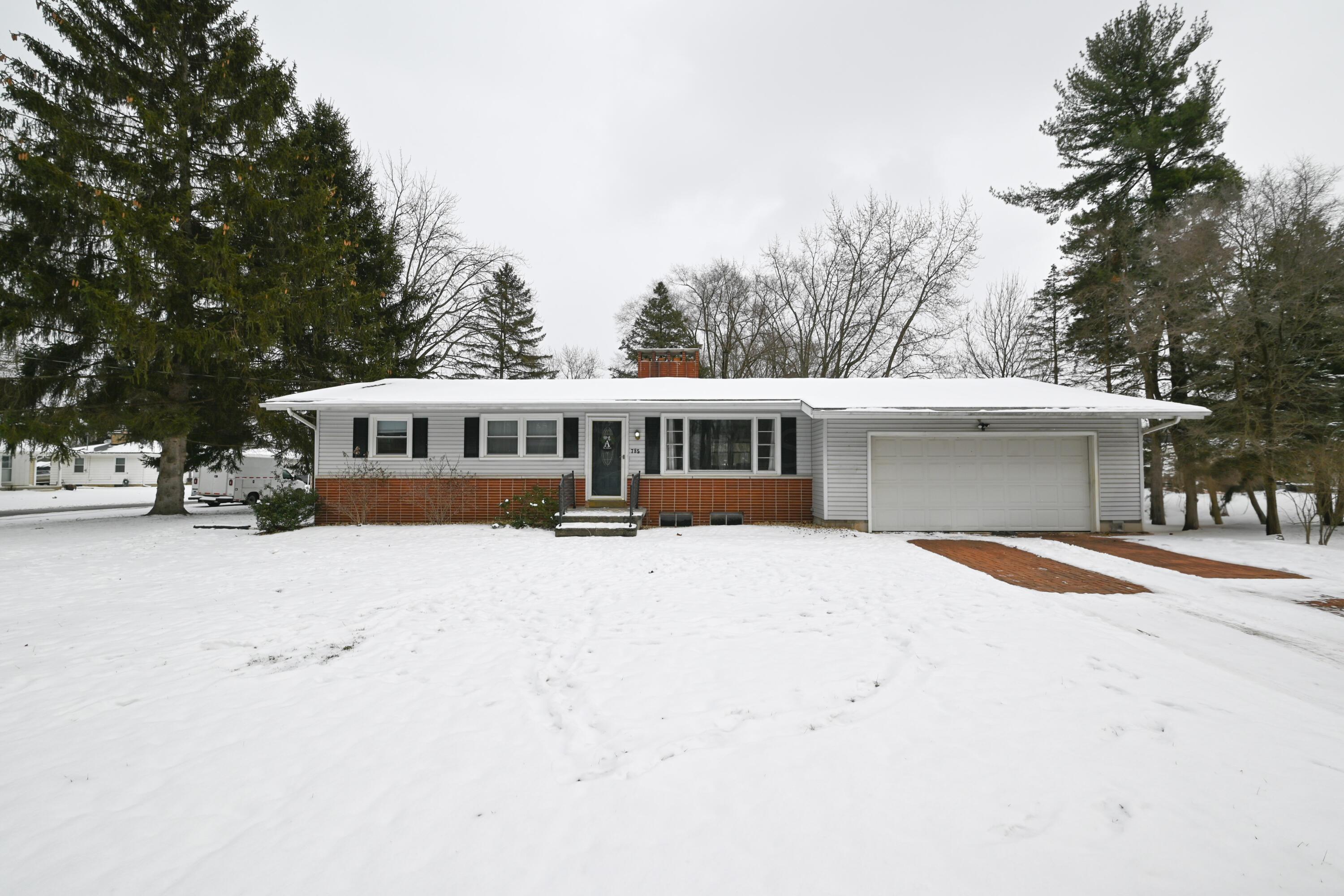 785 Center Street Galion OH 44833