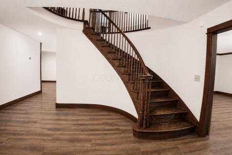 1291 Gambier Mount Vernon OH 43050