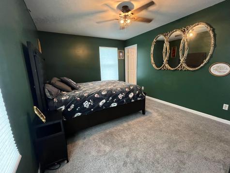1 Hickory Mount Vernon OH 43050