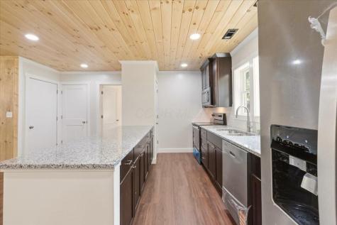 39 Cherry Hill Court Howard OH 43028