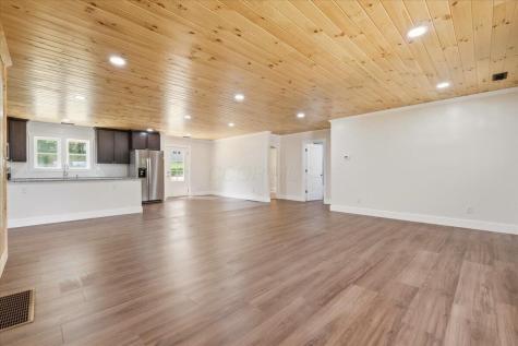 39 Cherry Hill Court Howard OH 43028