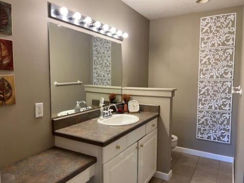 862 Fairway Drive Howard OH 43028