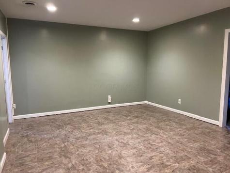 862 Fairway Drive Howard OH 43028