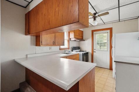 65 Mount Vernon Avenue Fredericktown OH 43019