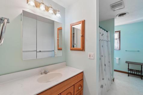 65 Mount Vernon Avenue Fredericktown OH 43019