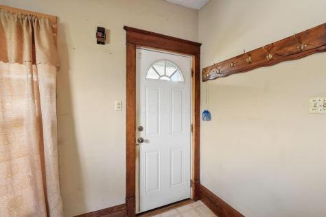65 Mount Vernon Avenue Fredericktown OH 43019
