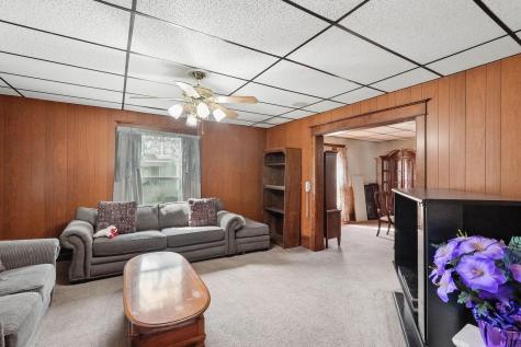 65 Mount Vernon Avenue Fredericktown OH 43019