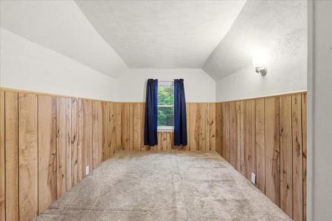 413 Chase Avenue Gambier OH 43022